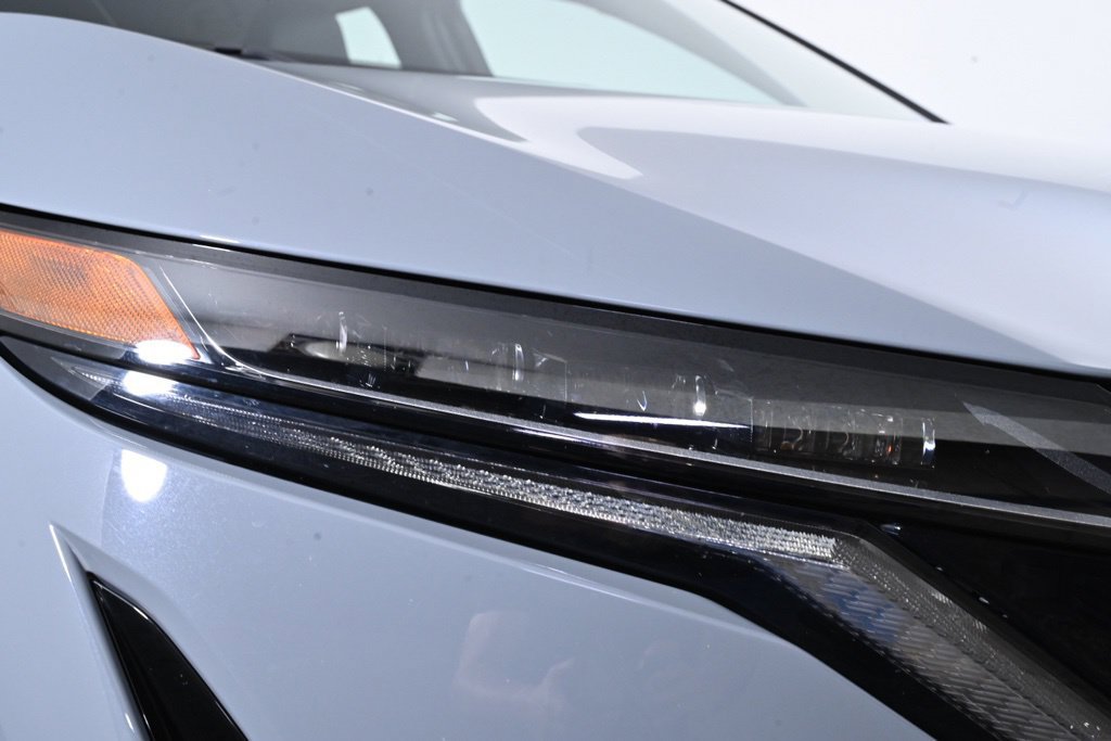 Certified 2023 Nissan Ariya FWD image 10