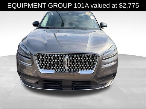 Used 2022 Lincoln Corsair AWD w/ Equipment Group 101A image 2