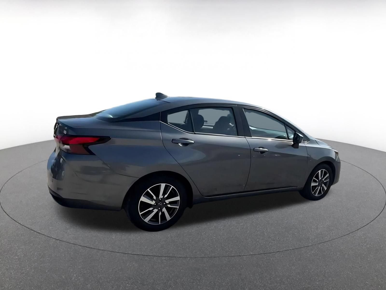 Used 2025 Nissan Versa SV FWD image 13