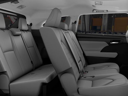 New 2026 Toyota Highlander XLE image 21