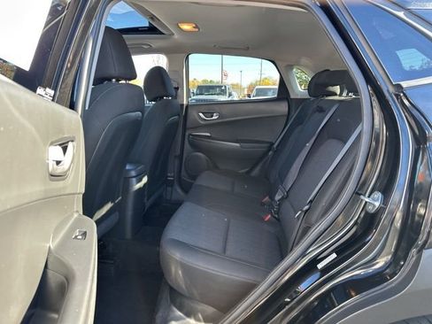 Used 2022 Hyundai Kona SEL w/ Convenience Package image 24