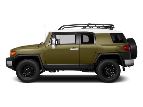 Used 2014 Toyota FJ Cruiser 4WD w/ Upgrade Package image 4