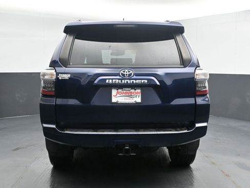 Used 2022 Toyota 4Runner SR5 Premium w/ Moonroof Package image 8