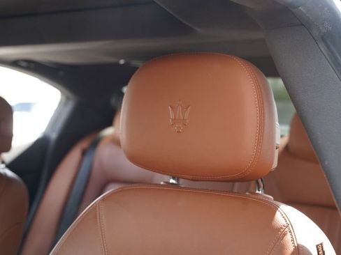 Used 2017 Maserati Ghibli S Q4 AWD/4WD image 28
