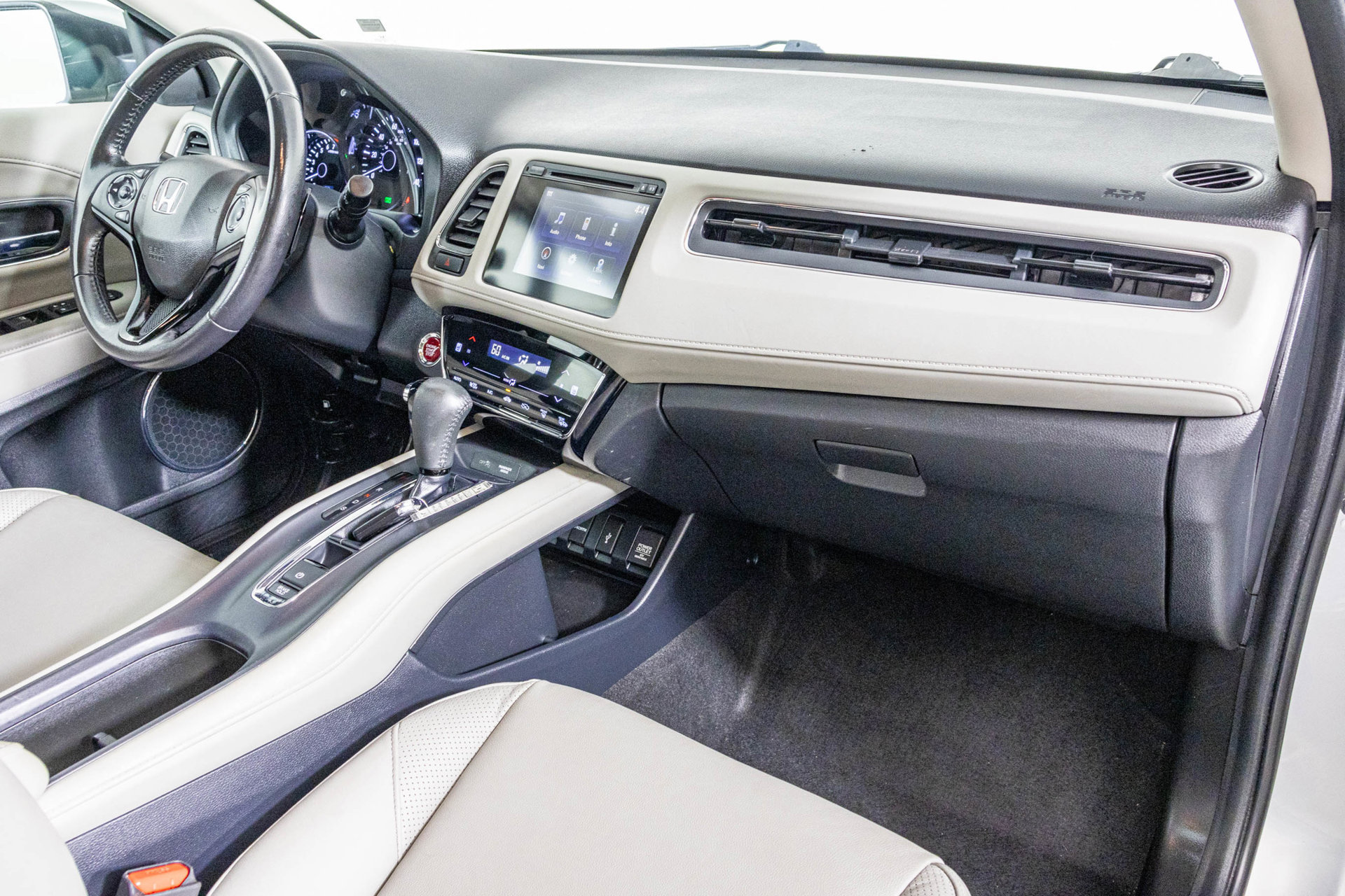 Used 2016 Honda HR-V EX-L image 47