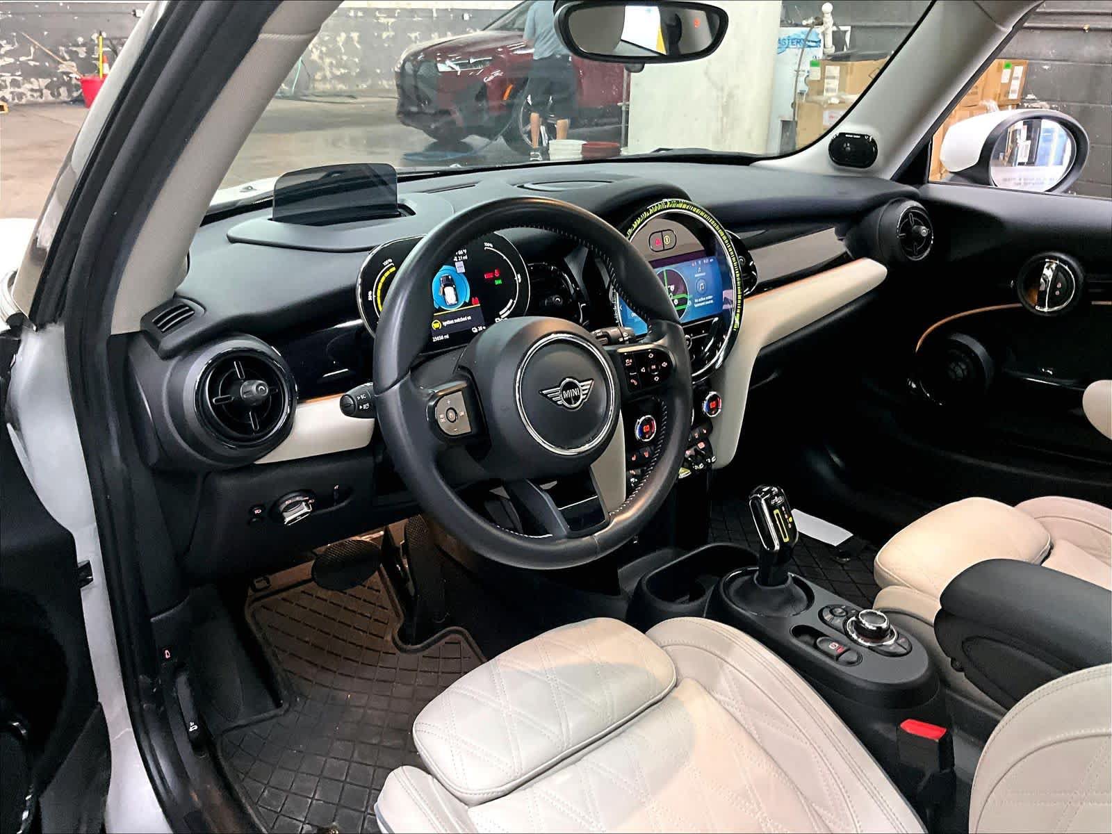 Used 2023 MINI Cooper SE FWD image 17
