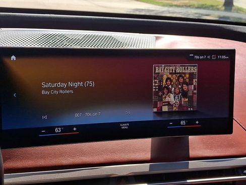 Used 2023 BMW iX xDrive50 w/ Sport Package image 20