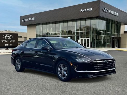 Certified 2022 Hyundai Sonata SE w/ Cargo Package image 1