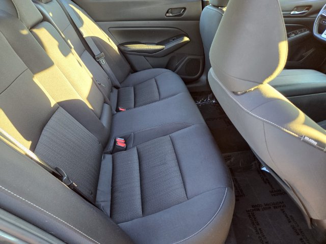 Used 2024 Nissan Altima 2.5 SV w/ SV Premium Package FWD image 21