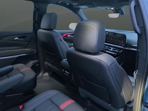 Certified 2025 Chevrolet Traverse RS w/ LPO, Floor Liner Package image 28