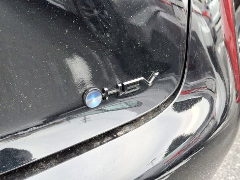 New 2026 Toyota Prius AWD image 7