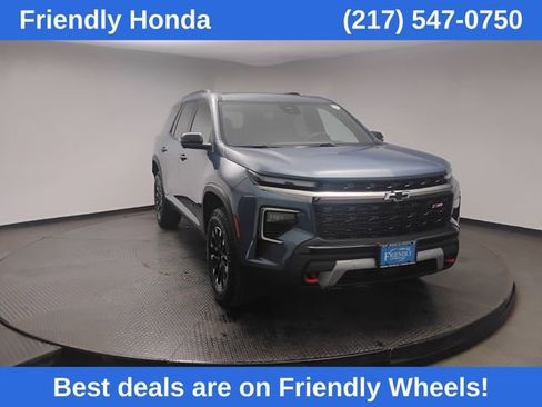 Used 2025 Chevrolet Traverse Z71 w/ Enhanced Driving Package AWD/4WD image 1