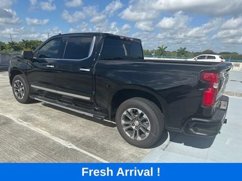 Used 2026 Chevrolet Silverado 1500 High Country w/ Technology Package AWD/4WD image 14