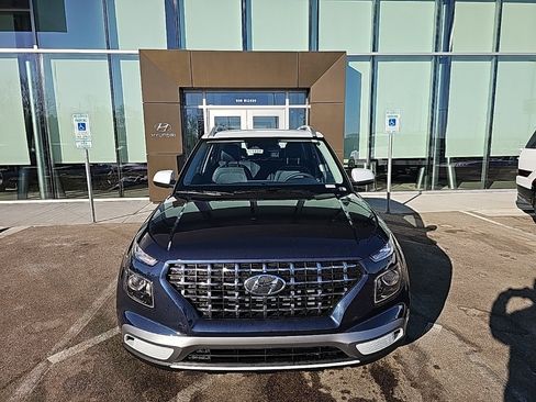 New 2026 Hyundai Venue SEL image 8