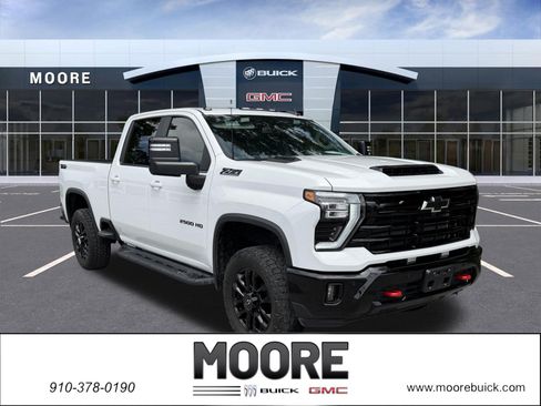Used 2025 Chevrolet Silverado 2500 LT w/ Trail Boss Package AWD/4WD image 1