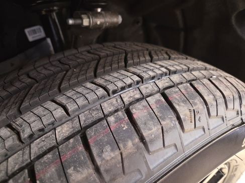 New 2026 Jeep Grand Cherokee Laredo image 27