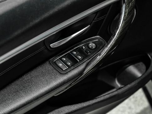 Used 2017 BMW 340i Sedan RWD image 53