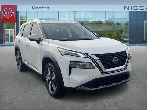 Certified 2023 Nissan Rogue SL w/ SL Premium Package image 3