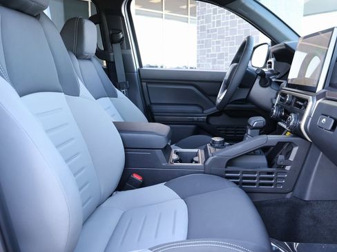 Used 2025 Toyota Tacoma 4x4 Double Cab image 10