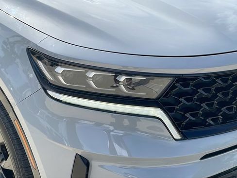 Certified 2022 Kia Sorento SX AWD/4WD image 32