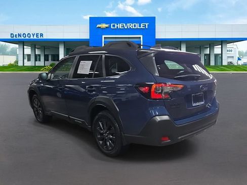 Used 2024 Subaru Outback Onyx Edition AWD/4WD image 9