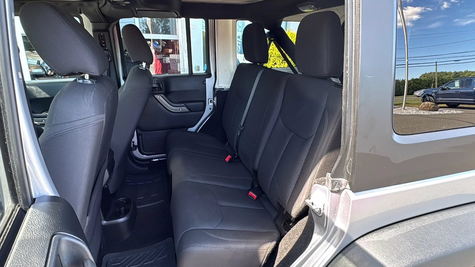 Used 2017 Jeep Wrangler Unlimited Sport w/ Quick Order Package 24S AWD/4WD image 19
