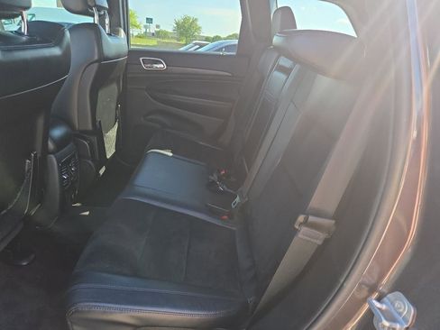 Used 2015 Jeep Grand Cherokee Altitude AWD/4WD image 13