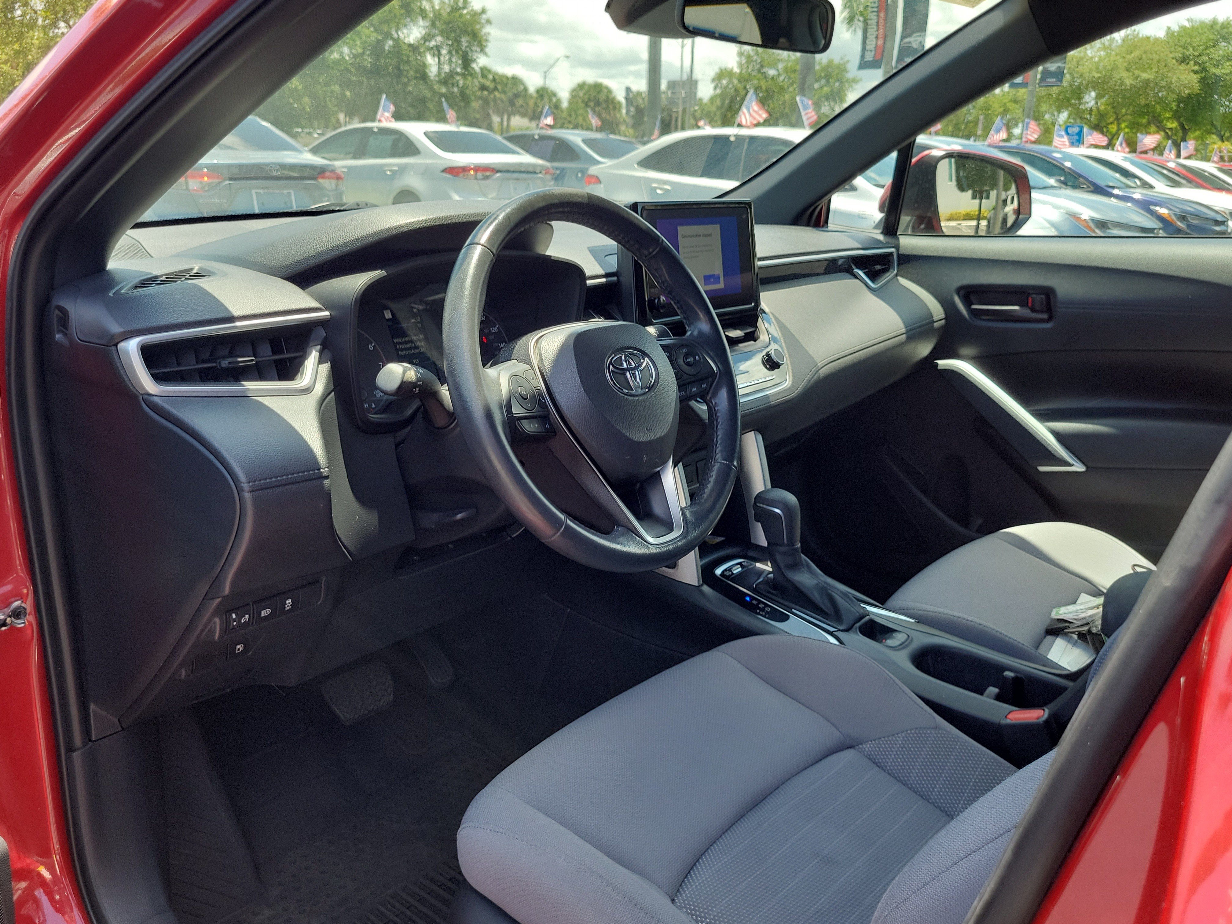 Used 2023 Toyota Corolla Cross AWD Hybrid image 19
