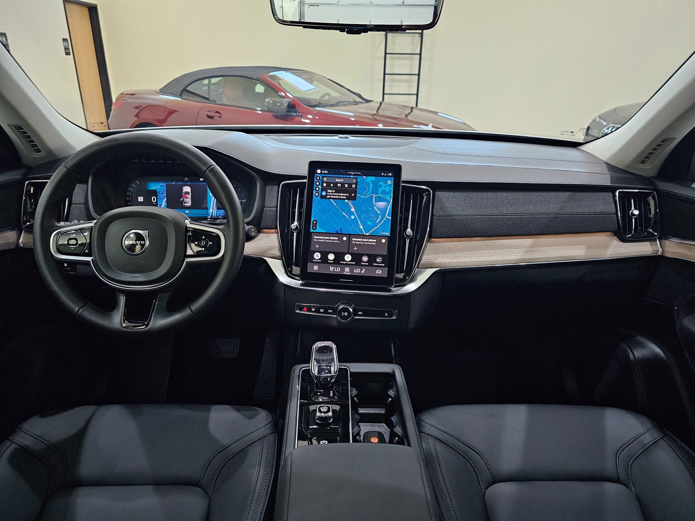 Used 2025 Volvo XC90 T8 Core w/ Climate Package AWD/4WD image 25