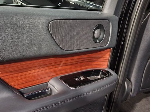 Used 2024 Lincoln Navigator Reserve image 35