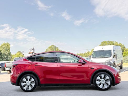 Used 2023 Tesla Model Y Long Range AWD/4WD image 5