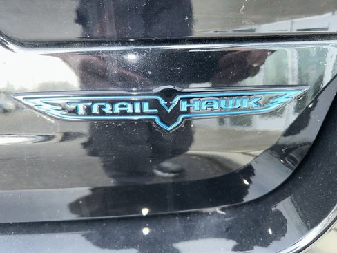 New 2024 Jeep Grand Cherokee Trailhawk w/ Luxury Tech Group III AWD/4WD image 22