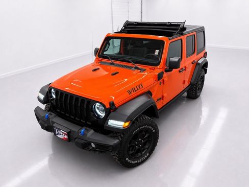 Used 2023 Jeep Wrangler Unlimited w/ Cold Weather Group AWD/4WD image 8