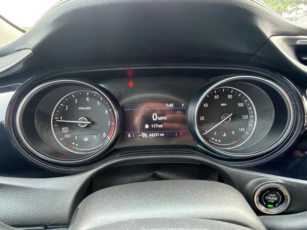 Used 2023 Buick Encore GX Select FWD image 28