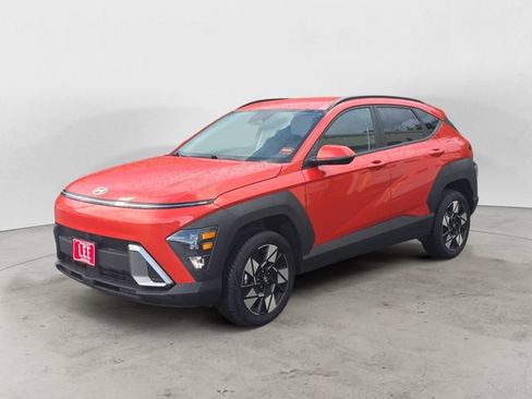 Used 2024 Hyundai Kona SEL AWD/4WD image 1