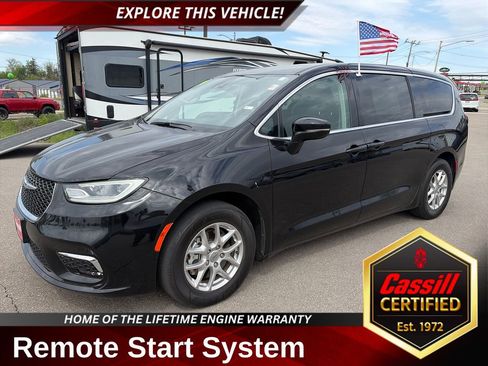 Used 2024 Chrysler Pacifica Touring-L FWD image 1