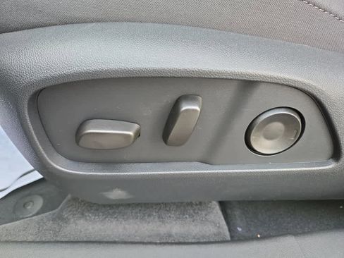 New 2026 Chevrolet Equinox LT w/ Convenience Package II image 15