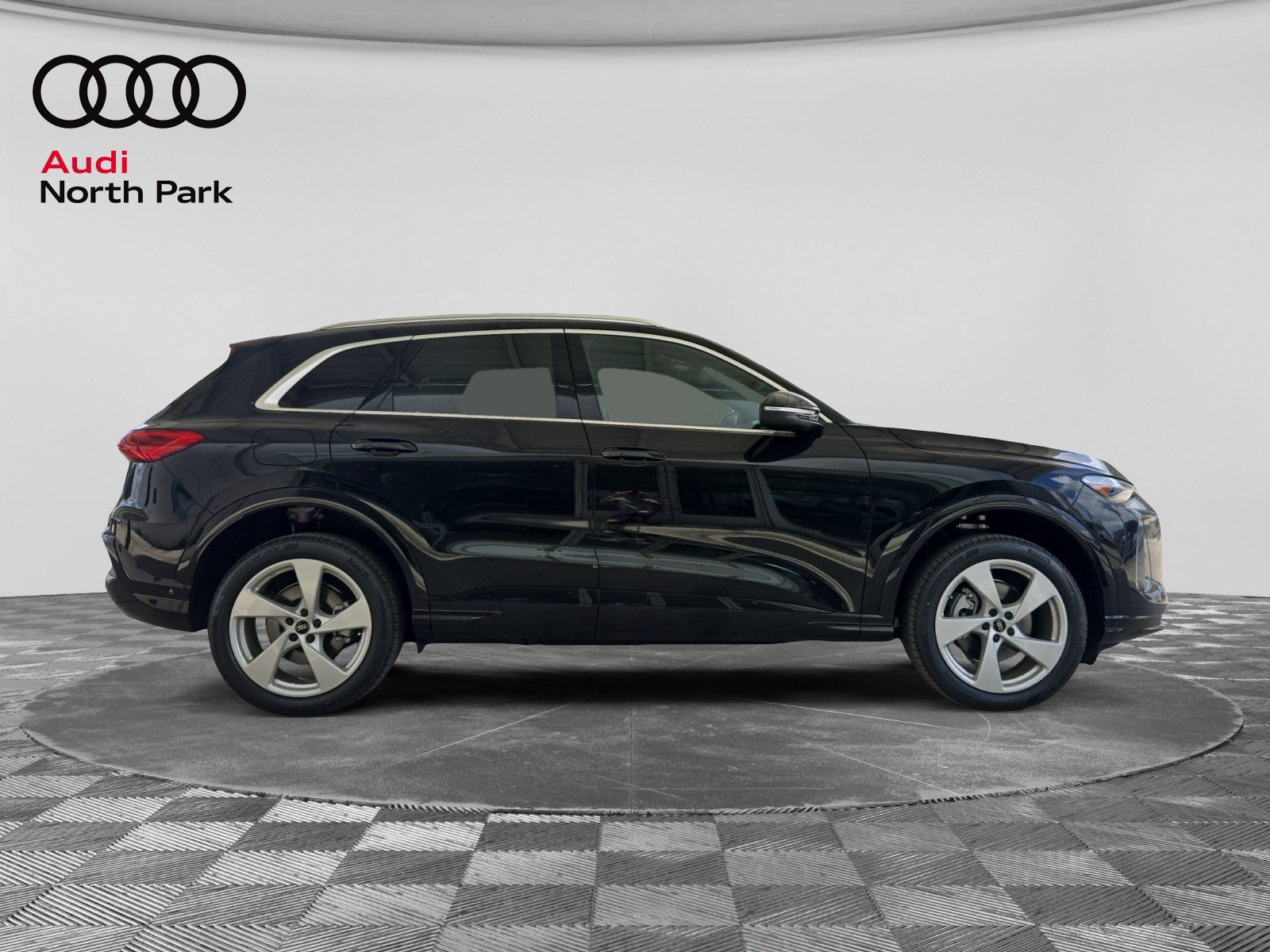 New 2026 Audi Q5 Premium Plus AWD/4WD image 6