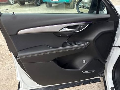 Used 2024 Buick Envision Sport Touring image 19