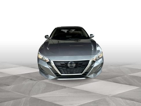 Used 2022 Nissan Sentra SV FWD image 3