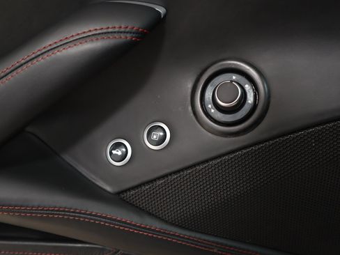 Used 2016 Ferrari California T RWD image 25