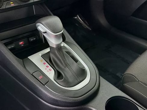 Used 2023 Kia Forte LXS FWD image 17