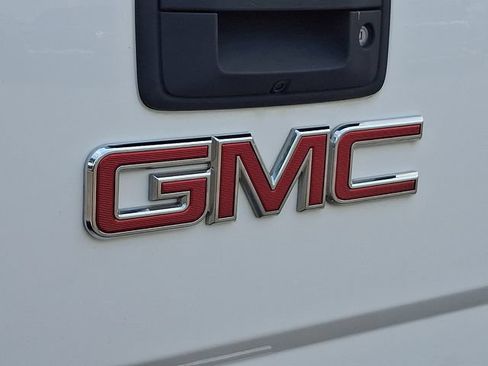 Used 2015 GMC Sierra 2500 4x4 Double Cab w/ Sierra Convenience Package image 32