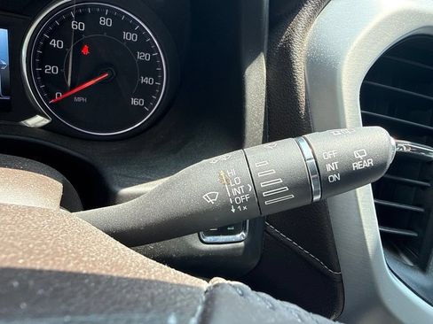 Used 2017 GMC Acadia SLT FWD image 26