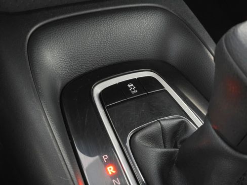 Certified 2025 Toyota Corolla LE FWD image 33