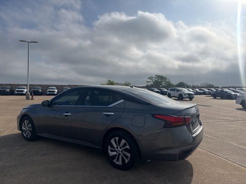 Certified 2025 Nissan Altima 2.5 S image 14