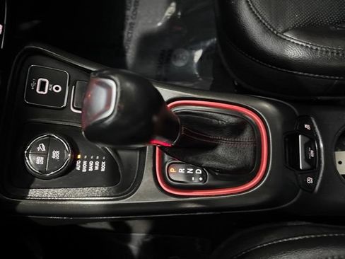 Used 2021 Jeep Compass Trailhawk AWD/4WD image 25