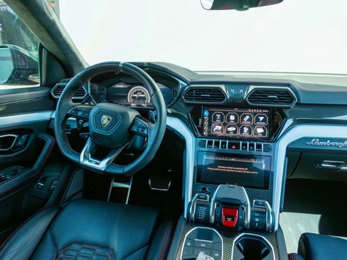 Used 2020 Lamborghini Urus image 61