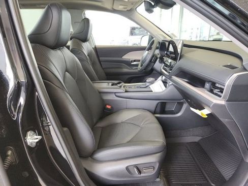 New 2026 Toyota Grand Highlander AWD image 27