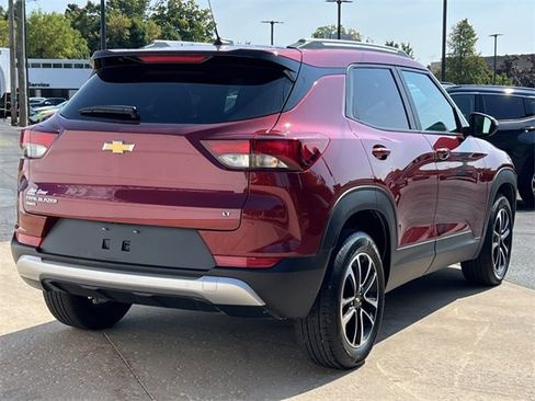 Used 2025 Chevrolet TrailBlazer LT image 39